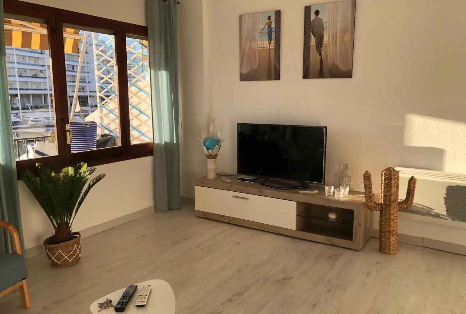 Bel Appartement Renove Sur La Marina Empuriabrava Apartment